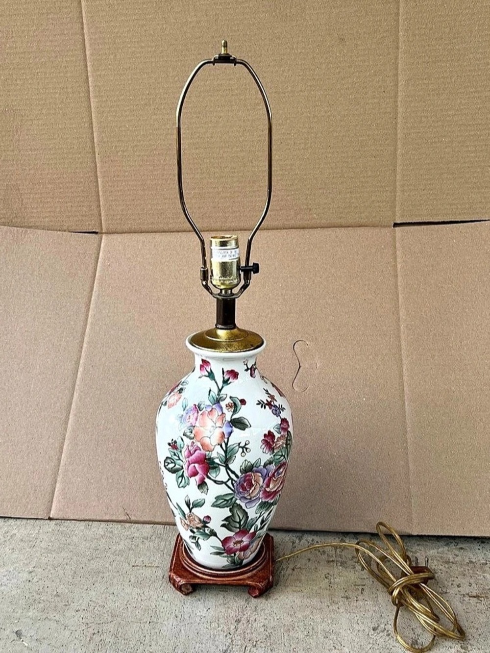 Vintage Chinoiserie Floral Porcelain Table Lamp Hand Painted Rose Wood Base 25"